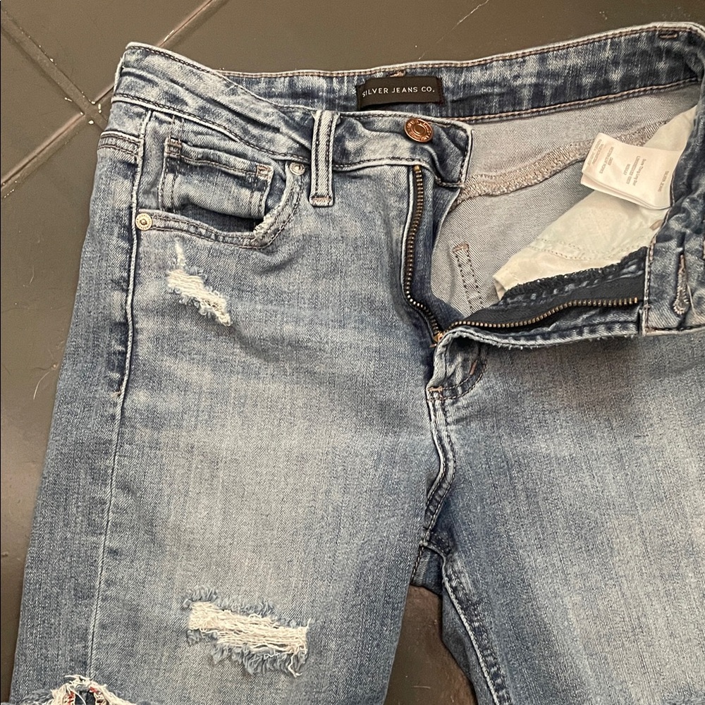 Silver Jeans Women's Light Blue Boyfriend shorts
